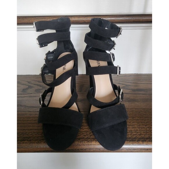 **NEW** JustFab Black Strappy Faux Suede Sandals w/buckles & block heel-Size 7 - Picture 3 of 3